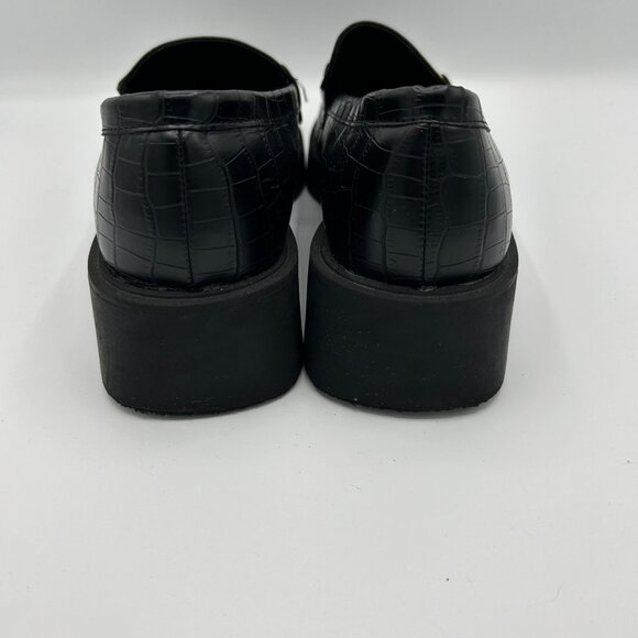 Kenneth Cole Reaction Sienna Lug Loafer Black Croc Pattern Gold Chain 8.5 - Picture 6 of 10